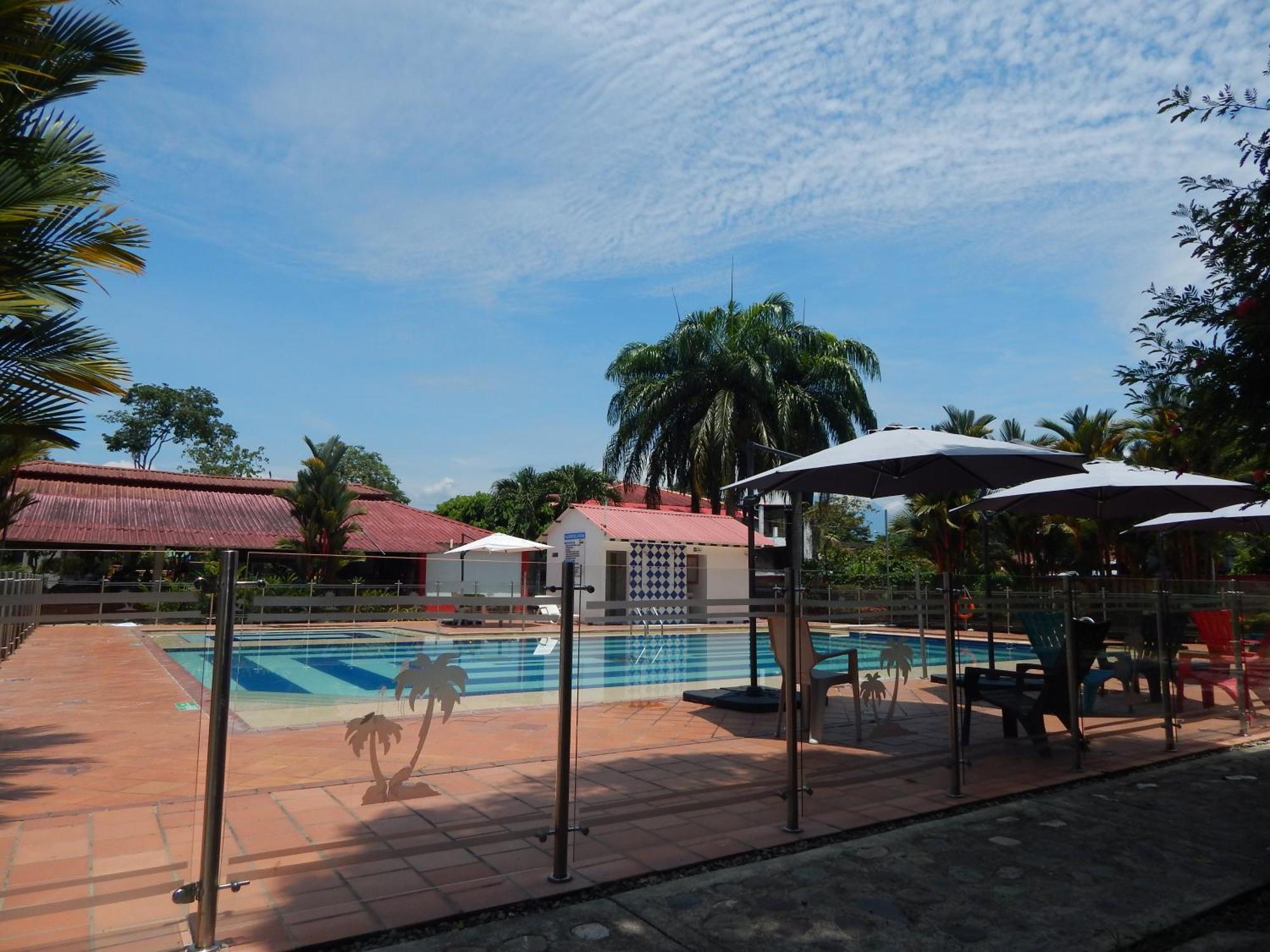 Hotel Campestre Las Palmas Sas Villavicencio Kültér fotó